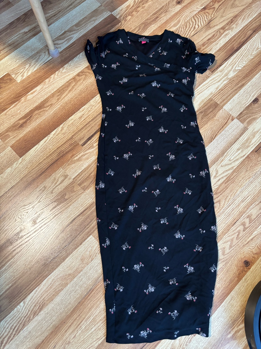 Black Floral 3/4 Length Dress - Vince Camuto